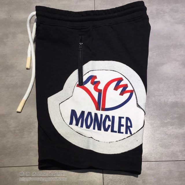 Moncler五分褲 19春夏新款 盟可睞男士黑色休閒短褲  tzy1789